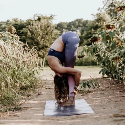 Chakren. Unsere inneren Energien. Unsere spirituellen Geist-, Körper- und Seelenpunkte – Wurzelchakra mit Leah Ward